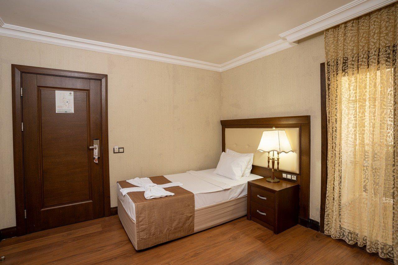 Latanya Park Resort Yaliciftlik Ngoại thất bức ảnh